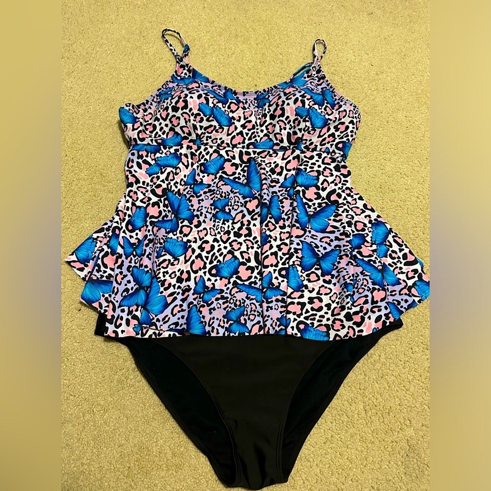 Plus sz 3X SHEIN butterfly cheetah tankini swimsuit two piece bathing suit